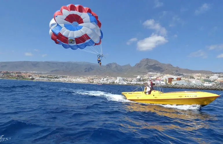 Parascending (from Puerto Colon) - Image 3